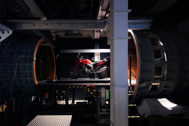 Illustration for article titled A Trip Inside a 70-Year-Old Wind Tunnel